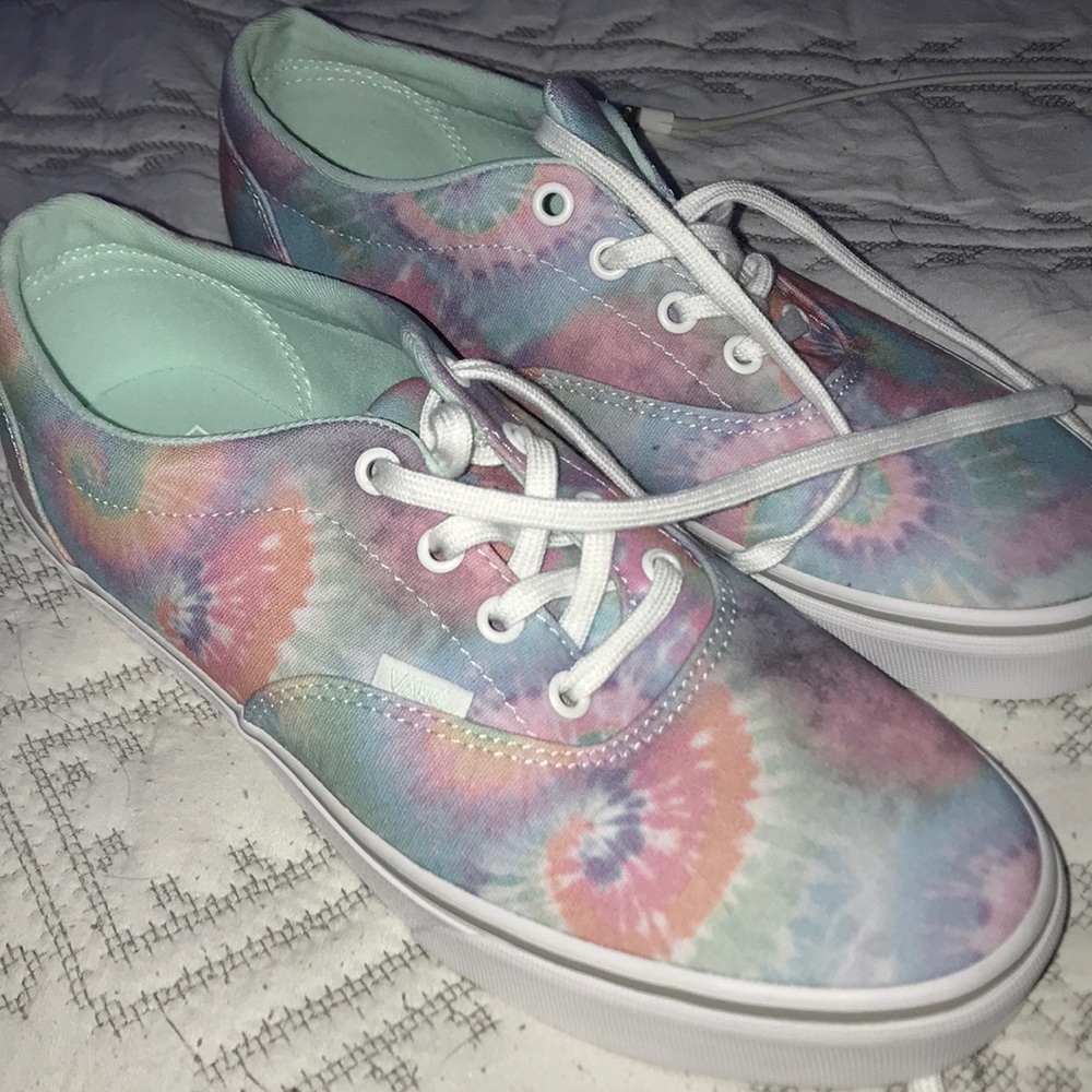 tie dye vans